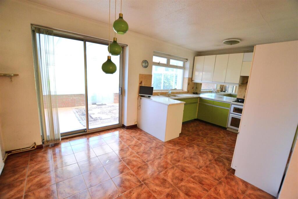 Additional image 18 of Selwyn Crescent, Ellenbrook