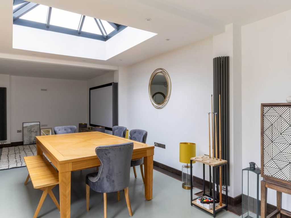 Additional image 10 of 4 bed property to rentGalvin House, Springfield Road, Windsor SL4