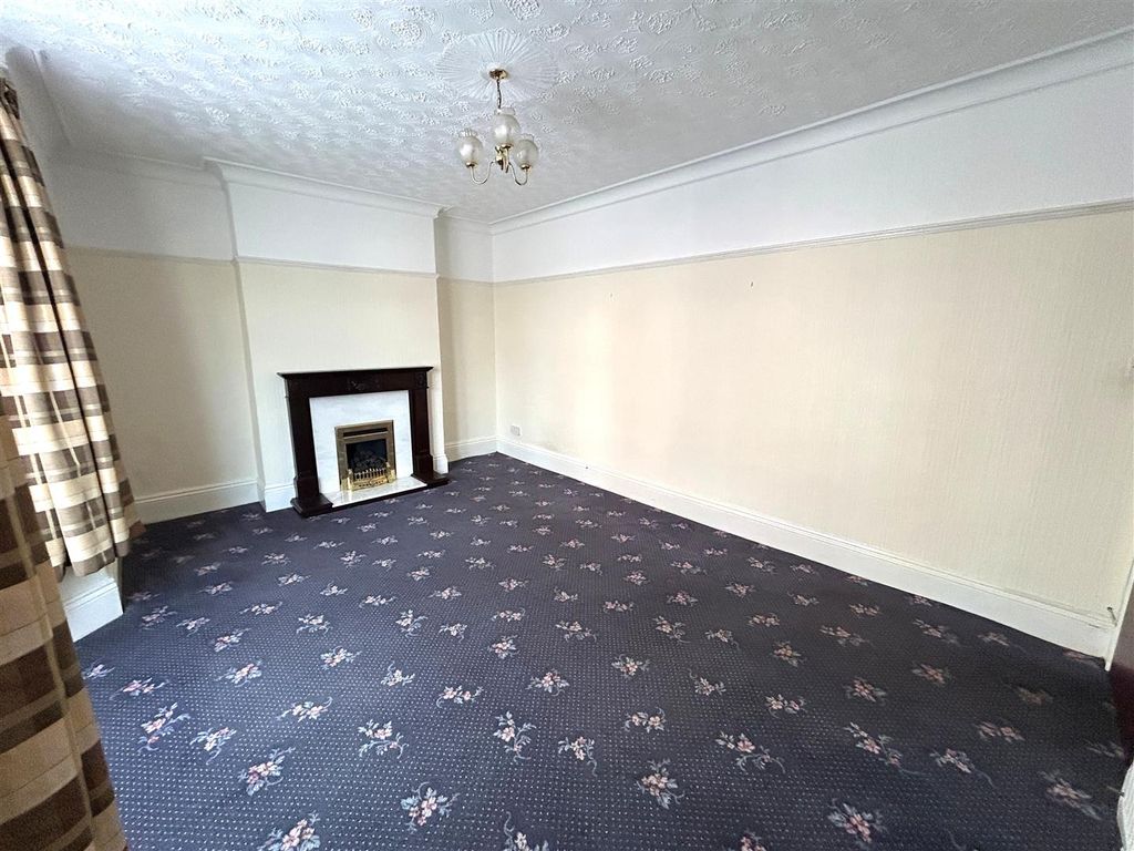 Additional image 5 of 4 bed end terrace house to rentGolf Road, New Inn, Pontypool NP4