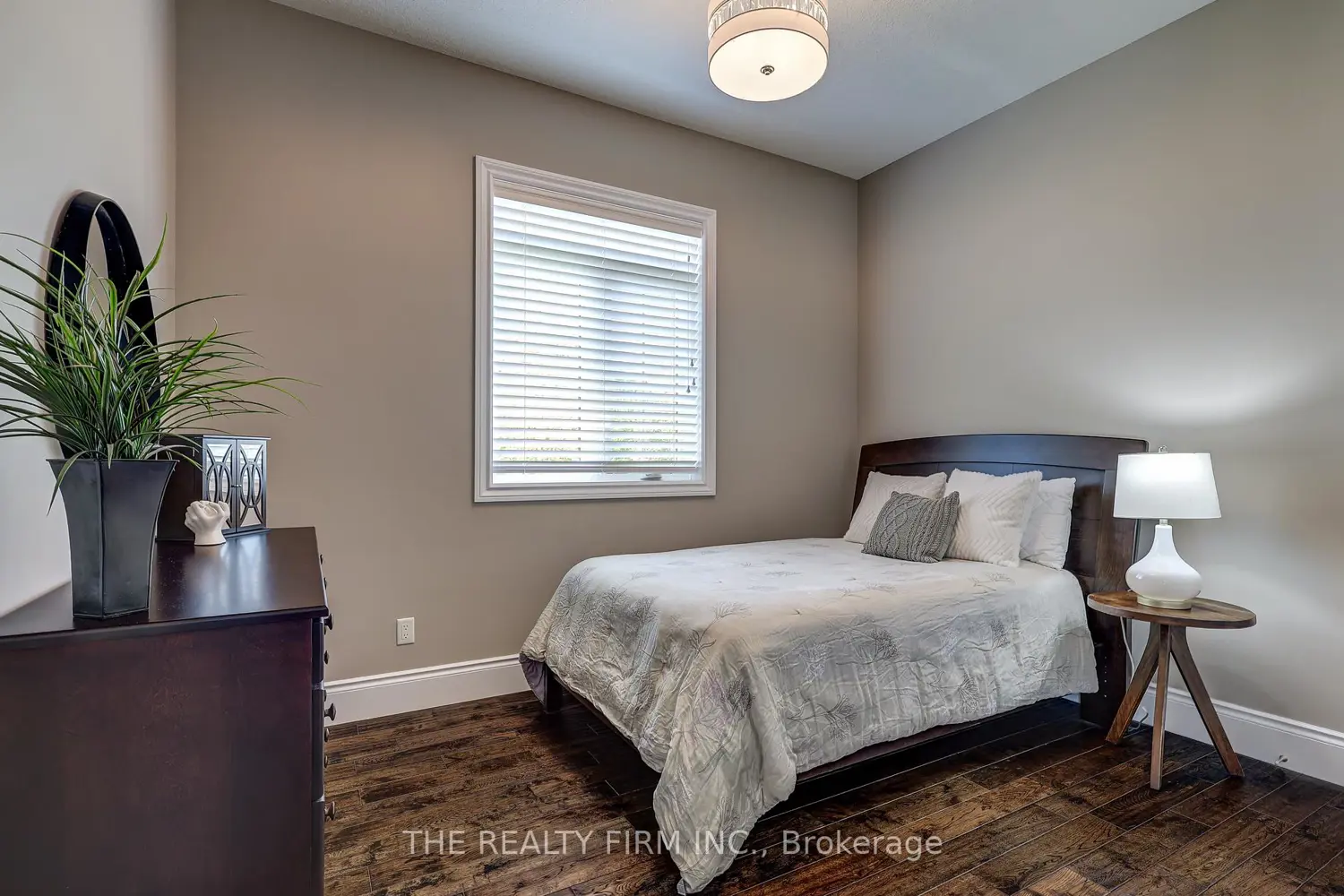 Additional image 13 of 22060 Nissouri Road