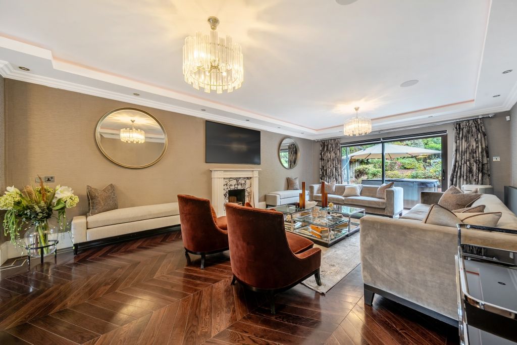 Additional image 4 of 5 bed detached house to rentSt. Leonards Hill, Windsor SL4