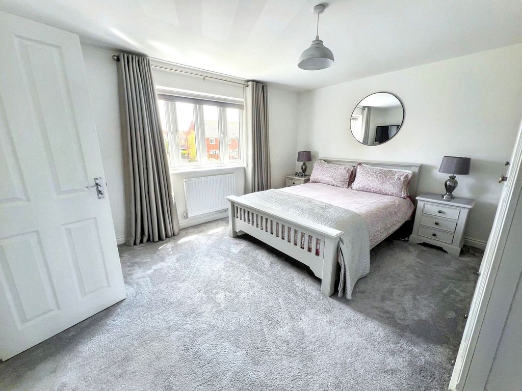 Additional image 8 of 4 bed detached house to rentSaltwick Gardens, Whitley Bay NE25