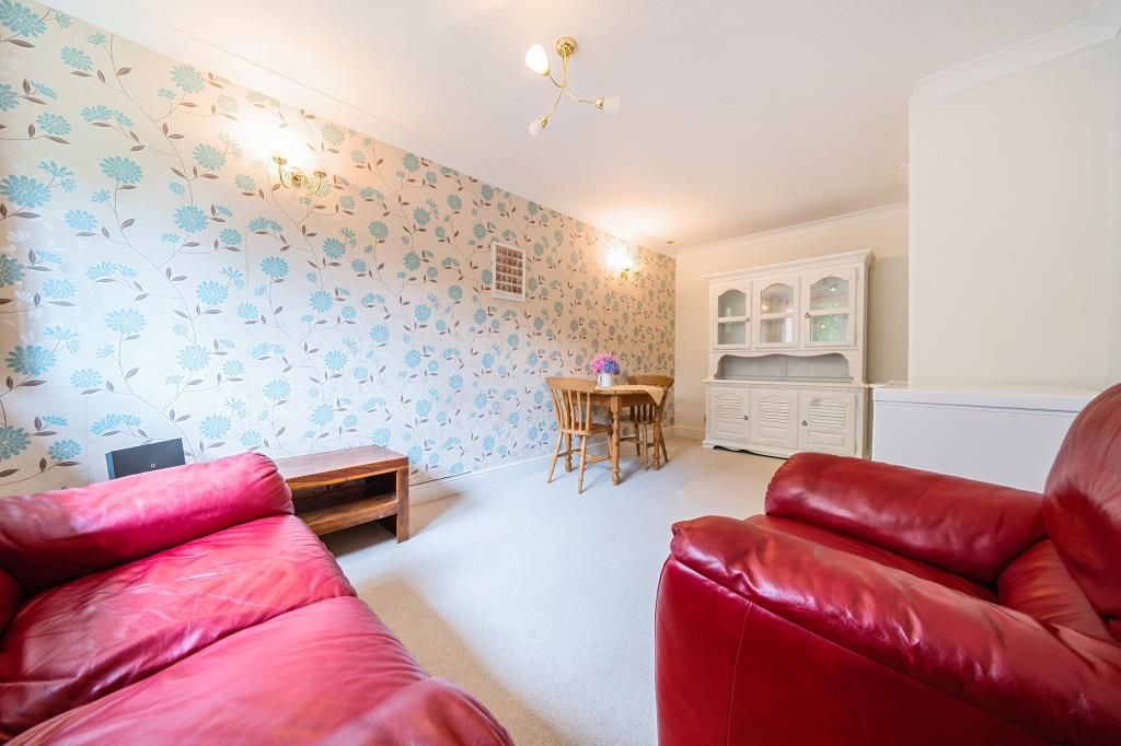 Additional image 8 of 2 bed maisonette to rentRedfield Court, Newbury RG14