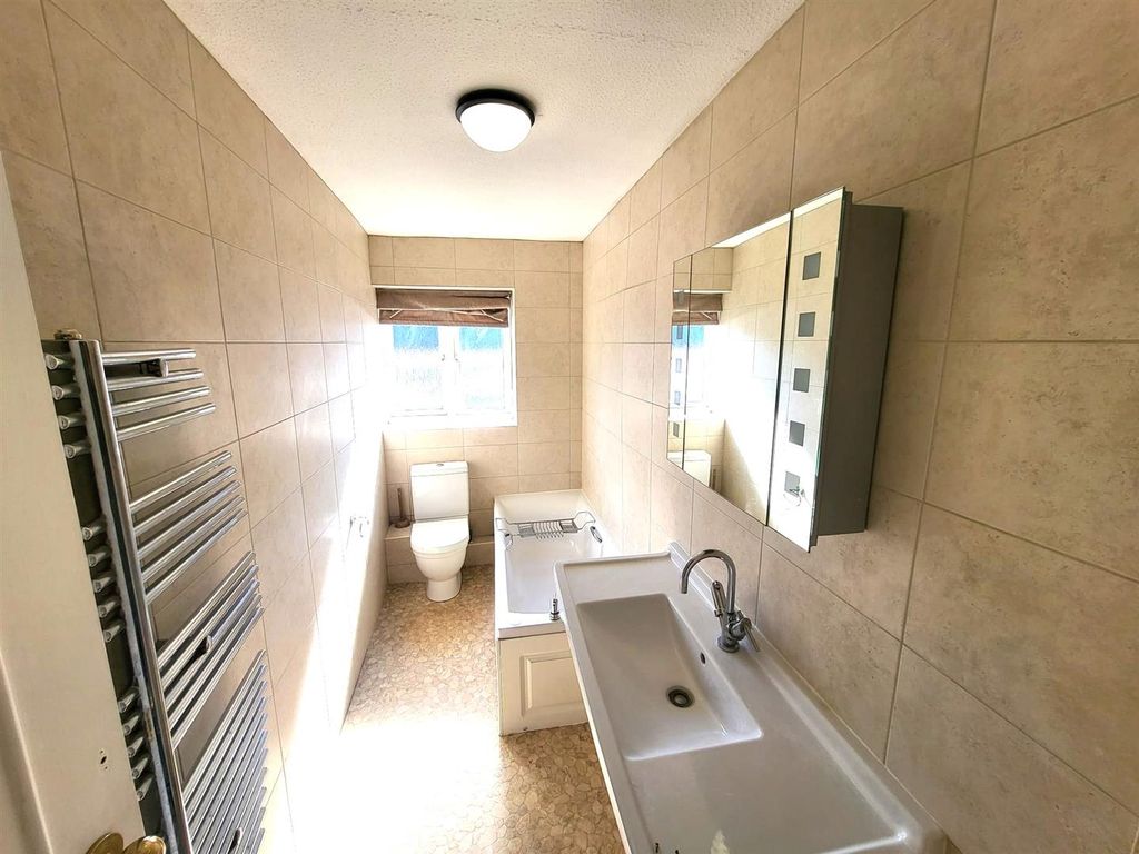 Additional image 13 of 3 bed flat to rentDuckmill Crescent, Bedford MK42