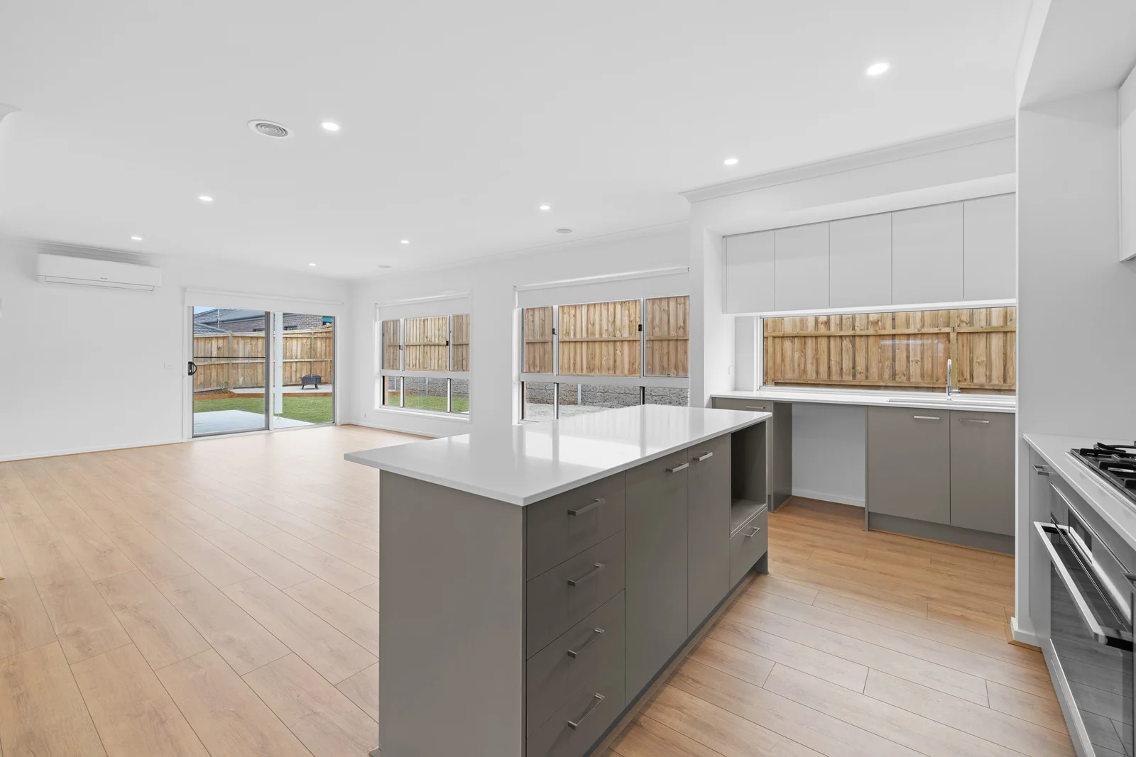 Additional image 3 of 9 Regis Avenue, Warragul VIC 3820