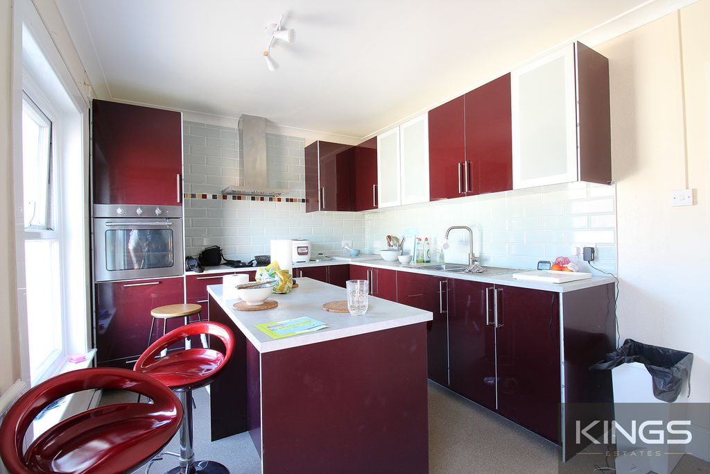 4 bed flat to rentMethuen Street, Southampton SO14