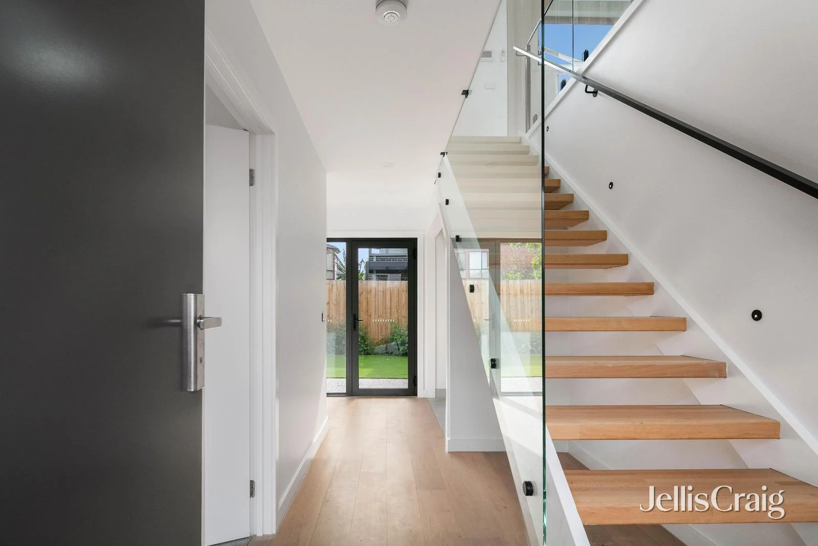 Additional image 6 of 6/117 Blackshaws Road, Newport VIC 3015