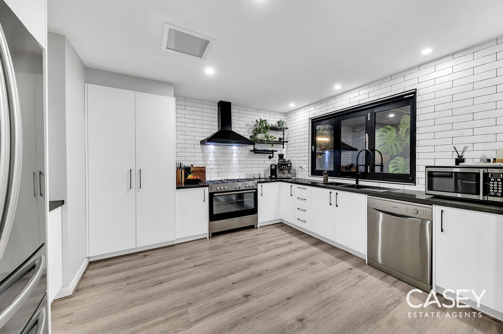 Additional image 5 of 27 Damian Court, Cranbourne VIC 3977