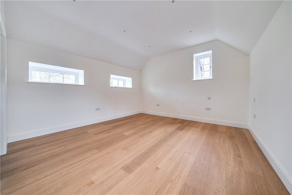 Additional image 11 of 2 bed semi-detached house to rentEnborne Street, Enborne, Newbury, Berkshire RG20