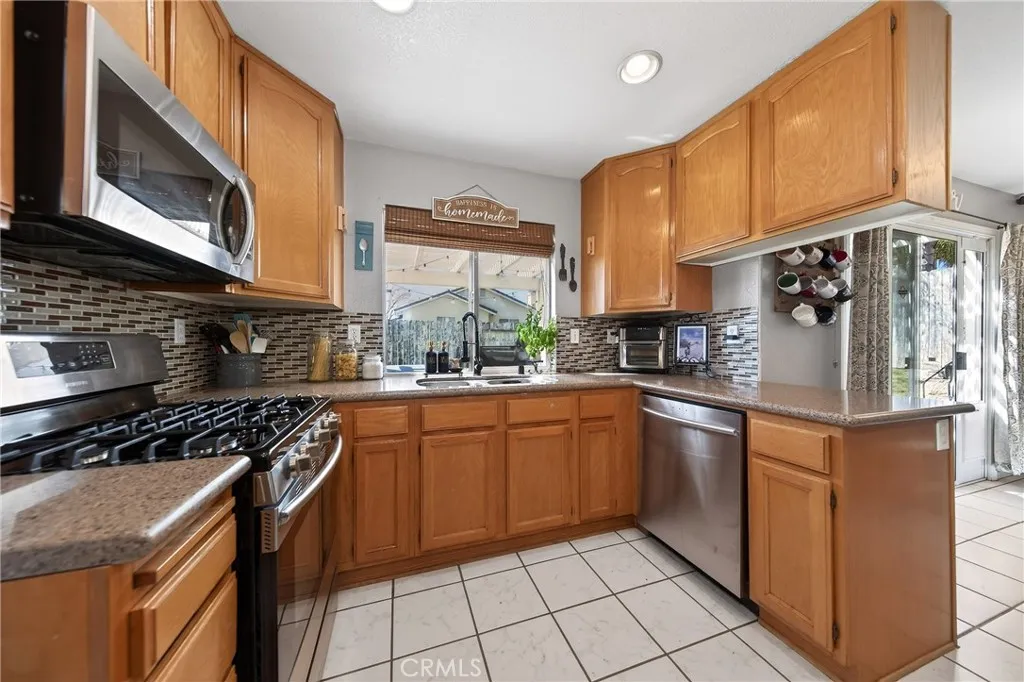 Additional image 47 of 12896 Emerald Bay Court, Yucaipa, CA 92399