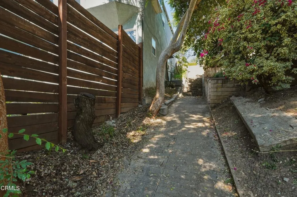 Additional image 38 of 3666 Roderick Road, Los Angeles, CA 90065