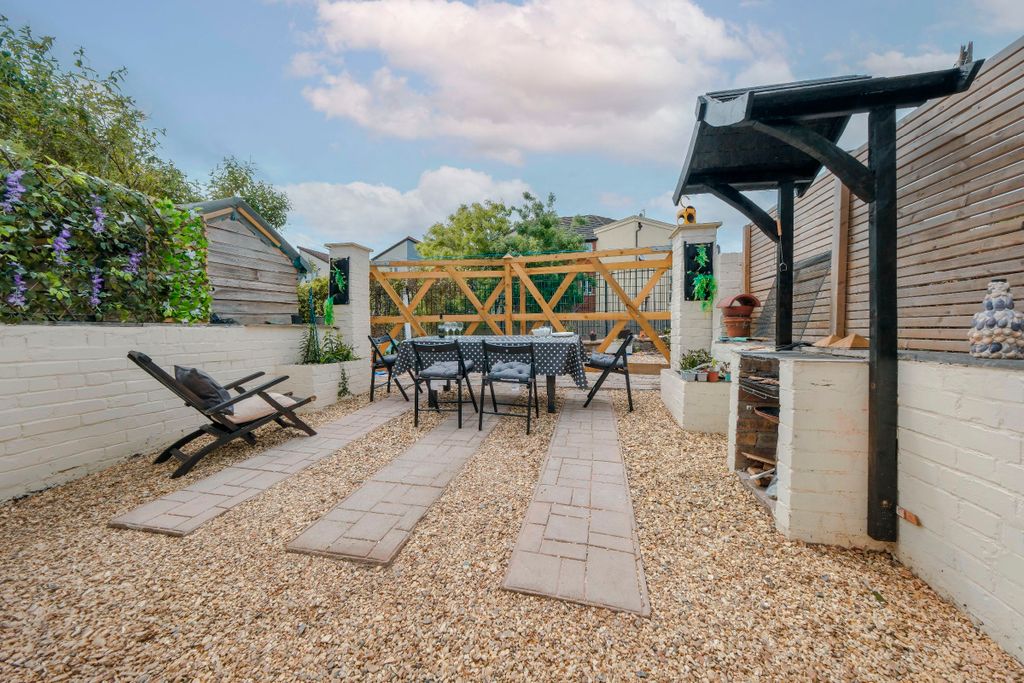 Additional image 21 of 5 bed semi-detached house to rentDouglas Road, Horfield, Bristol BS7