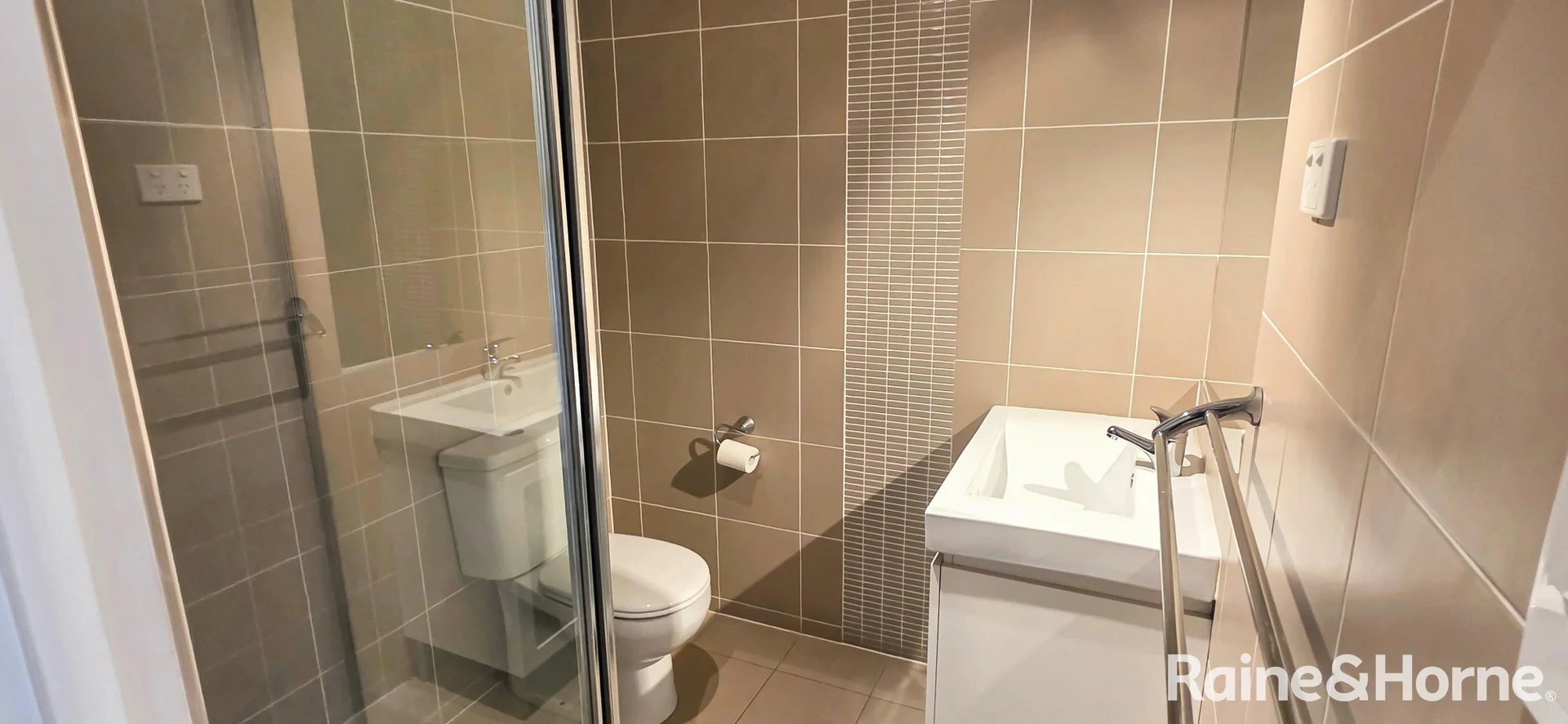 Additional image 7 of 6D/17 Uriarra Road, Queanbeyan NSW 2620