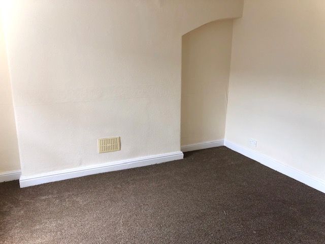 Additional image 11 of 2 bed flat to rentBay View Road, Colwyn Bay LL29