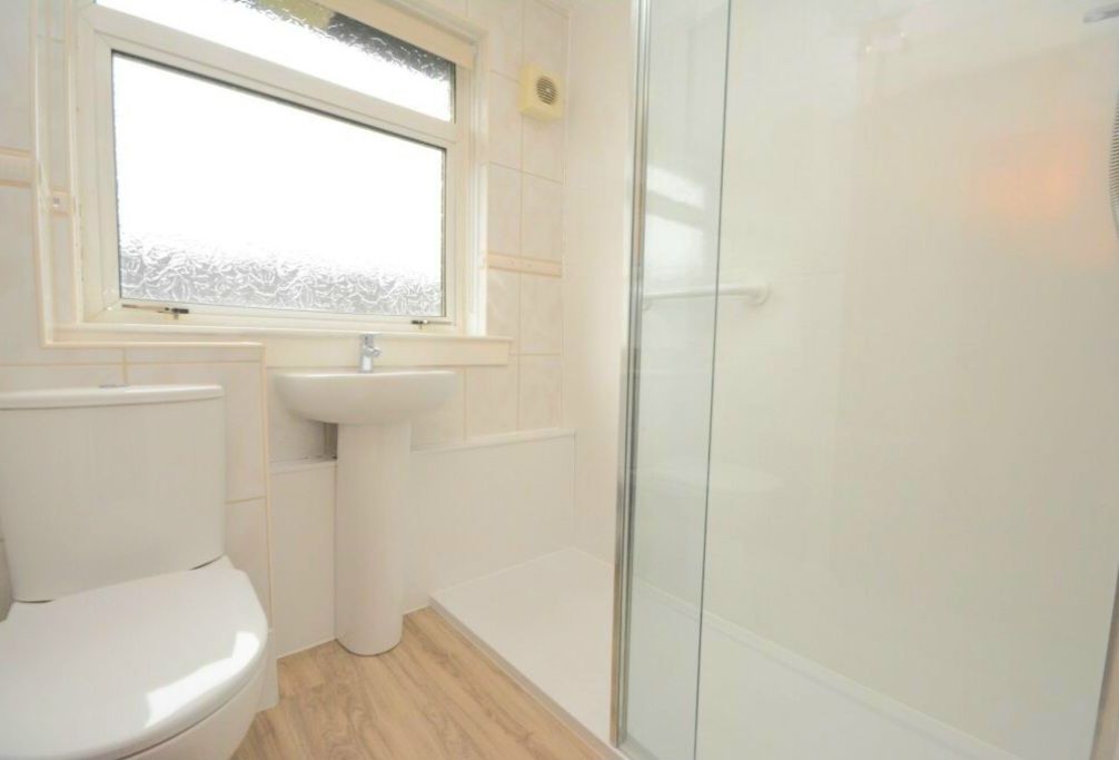 Additional image 5 of 3 bed terraced house to rentCastle Avenue, Carronshore, Falkirk FK2