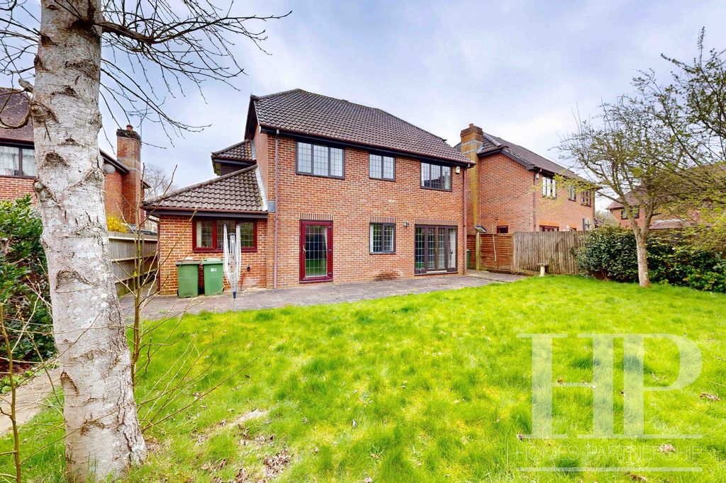 Additional image 8 of 4 bed detached house to rentHatchlands, Horsham RH12