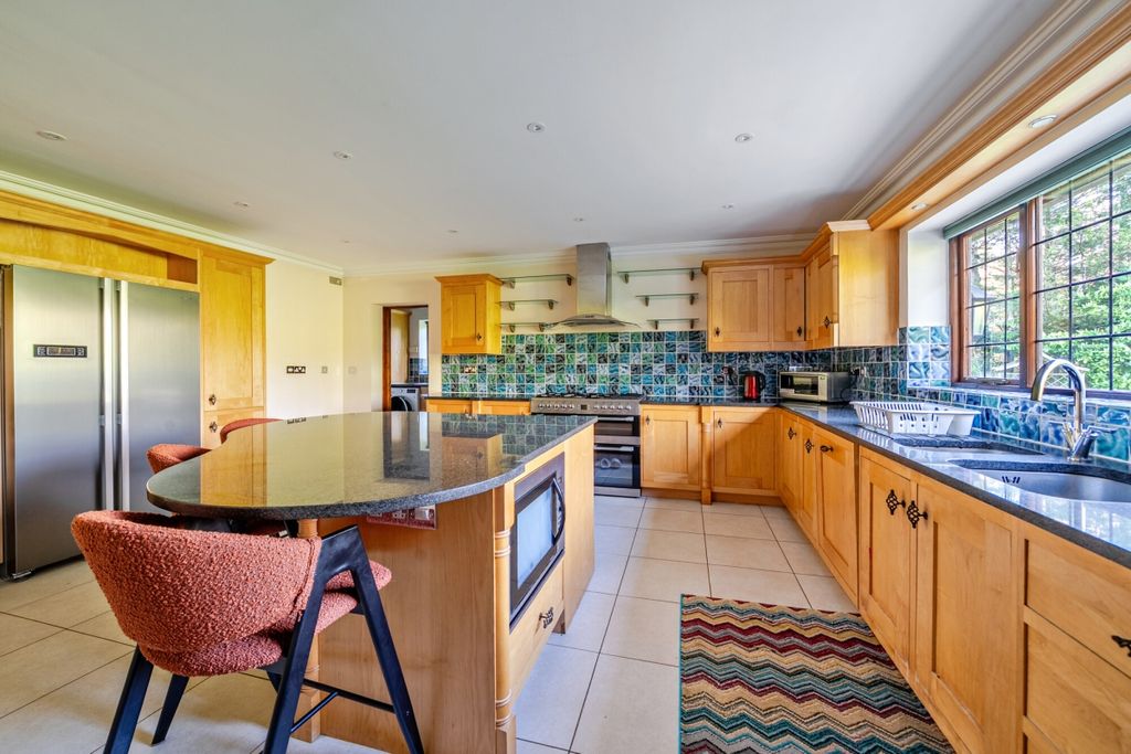 Additional image 5 of 4 bed detached house to rentWestwood Road, Windlesham GU20