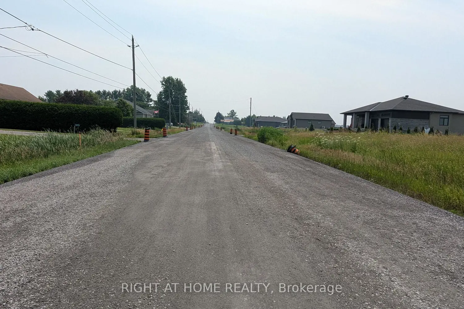 3266 Sarsfield Road photo 3