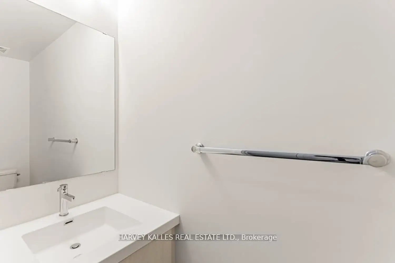 Additional image 10 of 60 George Butchart Drive 4