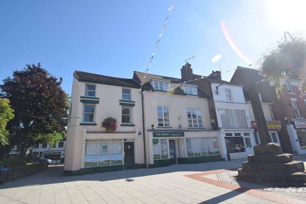 6 bed flat to rentBellmans Yard, High Street, Newport TF10