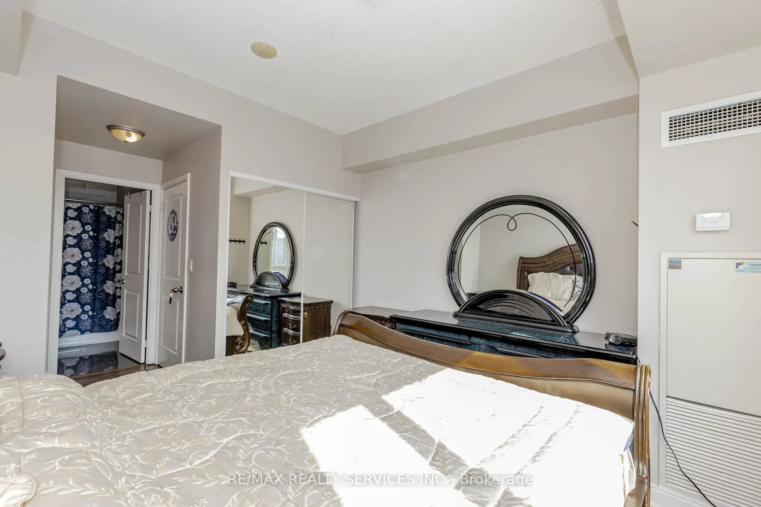 Additional image 13 of 90 Absolute Avenue 1203