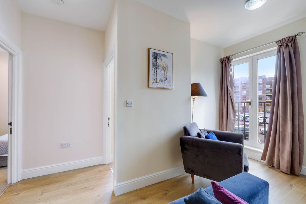 Additional image 18 of 2 bed flat to rentQueen Street, Maidenhead SL6