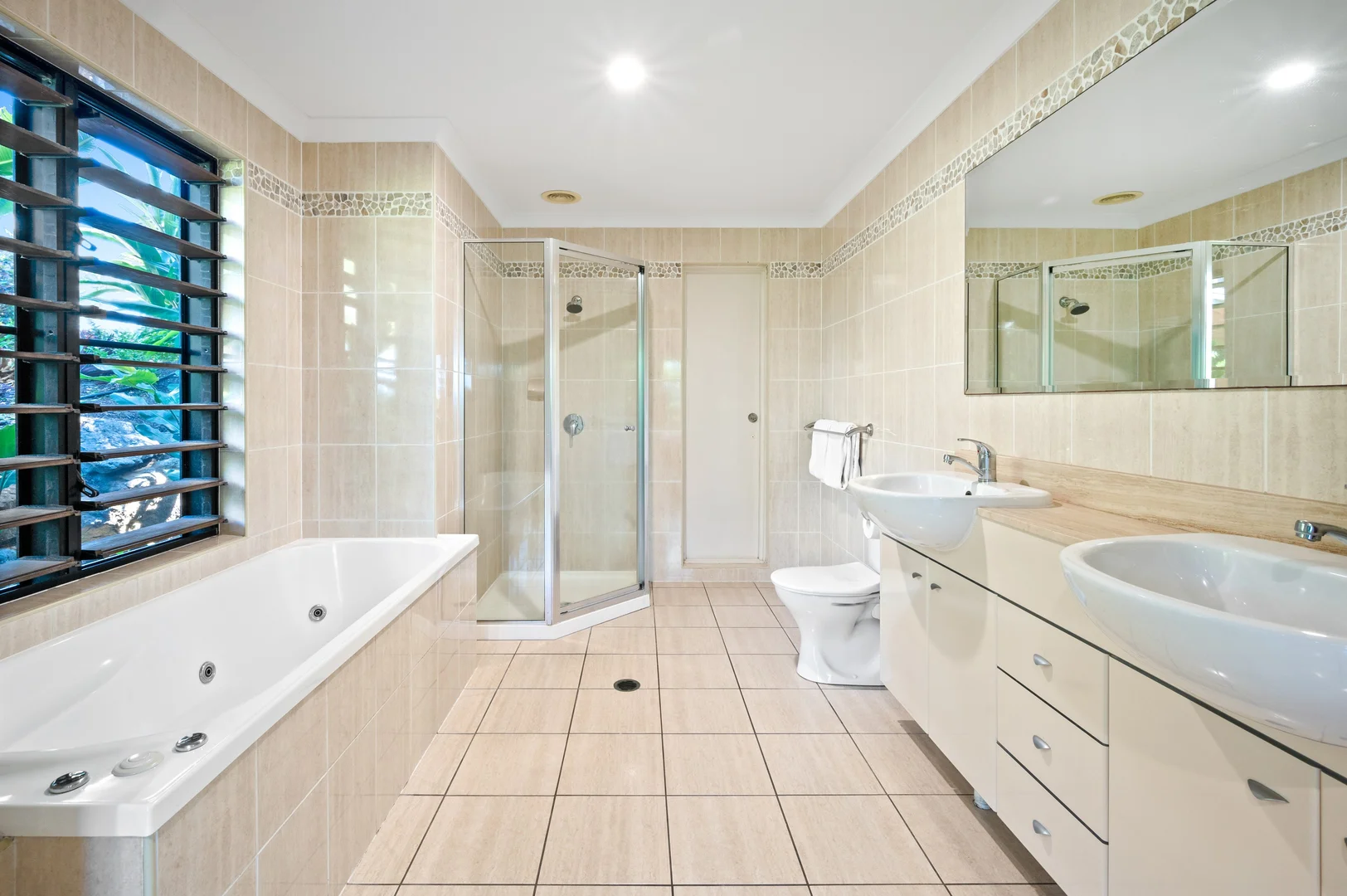 Additional image 14 of Anchorage 12/6 Banksia Court, Hamilton Island QLD 4803
