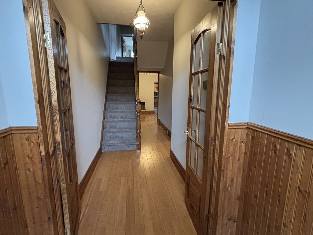 Additional image 2 of 4 bed property to rentNew Road, Llandovery, Carmarthenshire. SA20