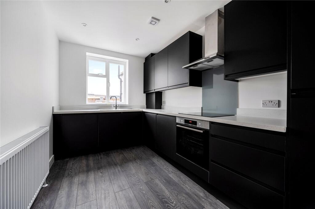 The Broadway, St. Peters Street, St. Albans, Hertfordshire, AL1