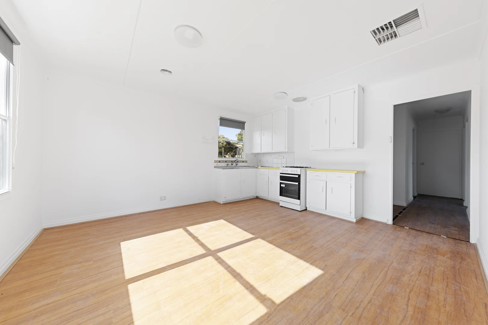 Additional image 3 of 21 Evans Crescent, Laverton VIC 3028