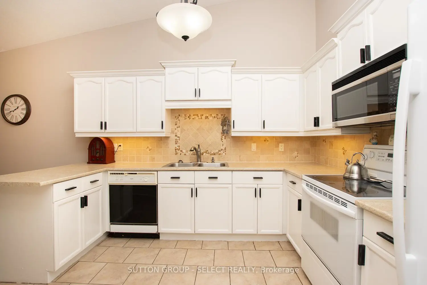 Additional image 6 of 445 Riverside Drive 4