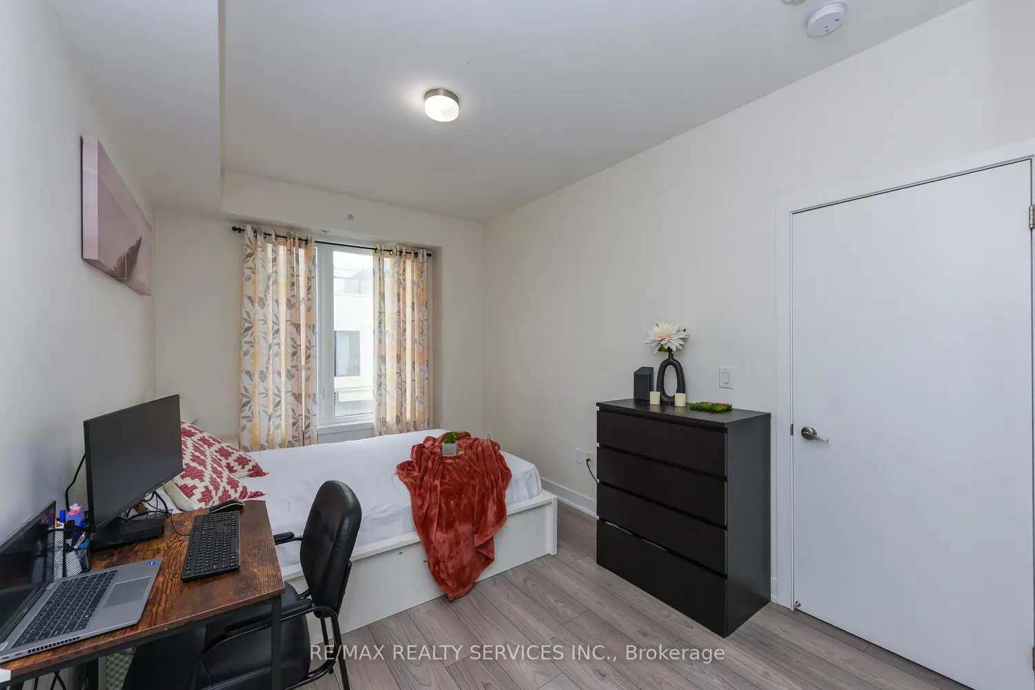 Additional image 14 of 3476 Widdicombe Way 8