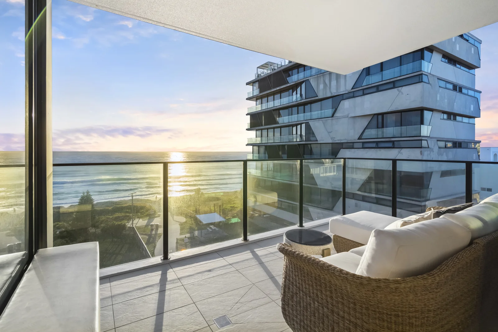 Additional image 2 of 504/3 Twenty Third Avenue, Palm Beach QLD 4221