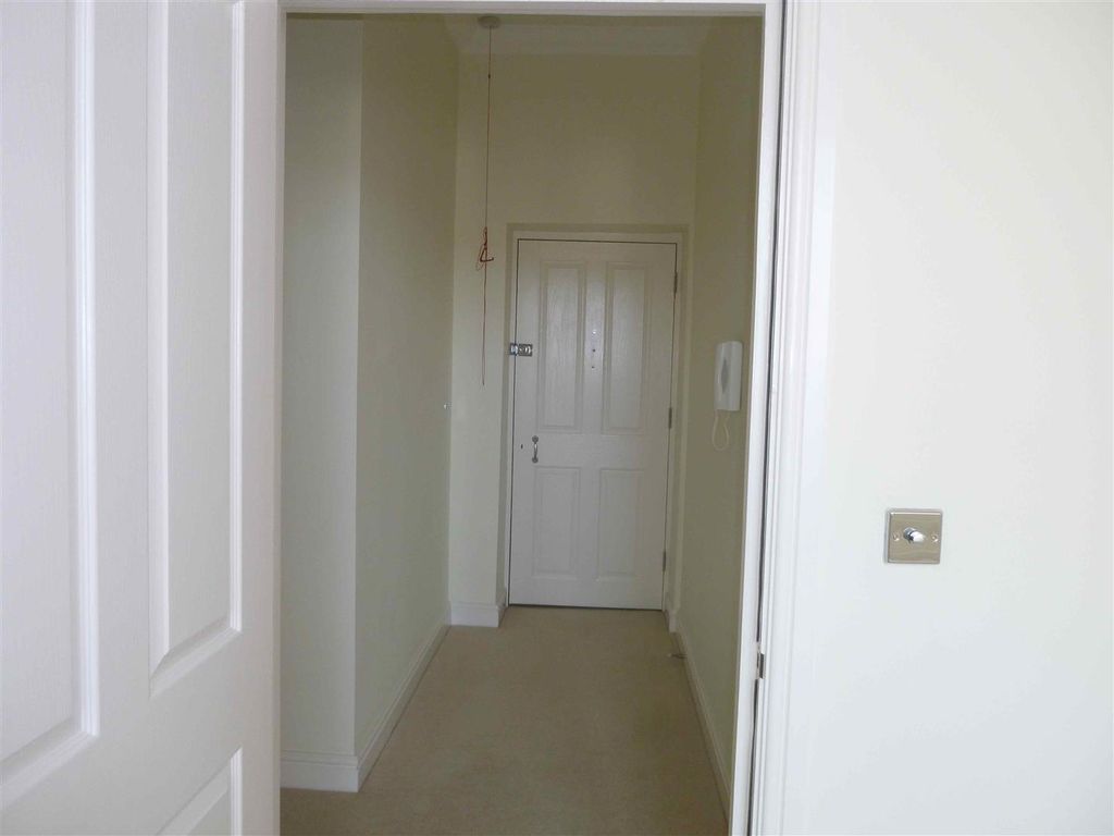 Additional image 9 of 2 bed flat to rentWindsor Court, Barry CF62