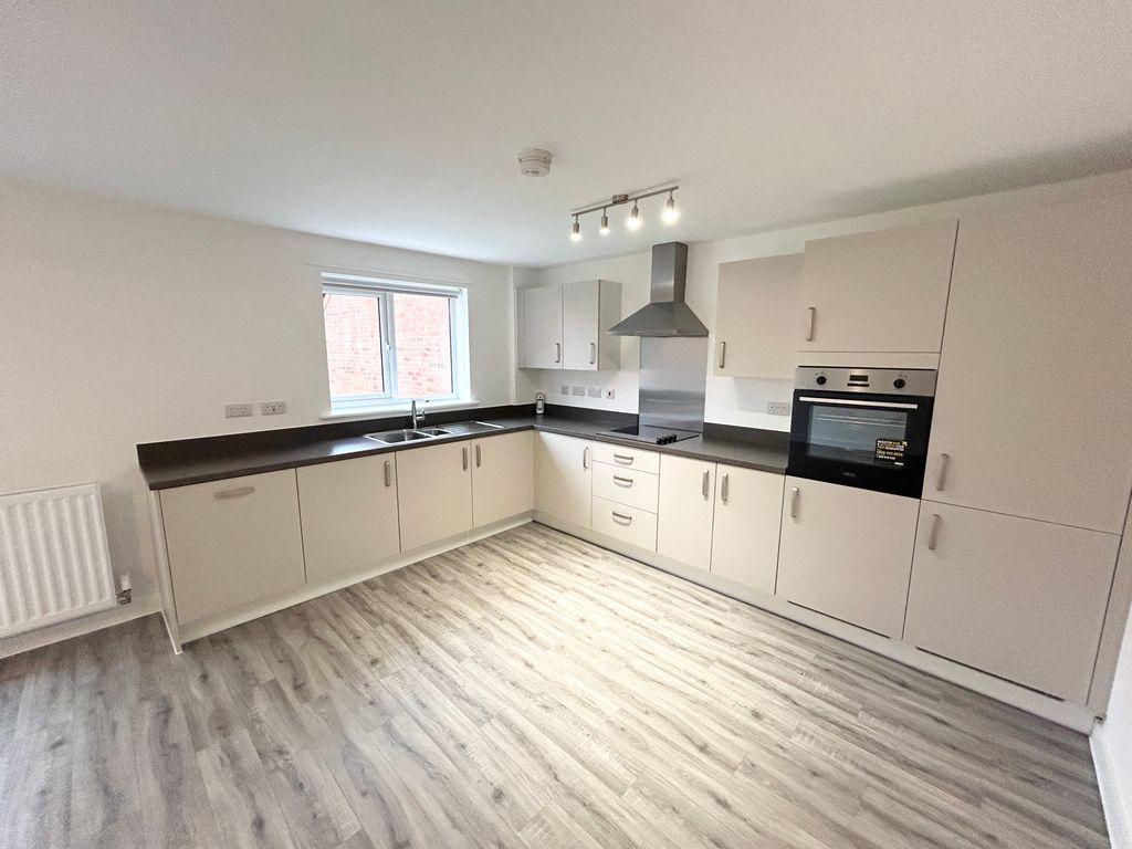 Additional image 12 of 4 bed detached house to rentJohn Barrow Close, Priorslee, Telford TF2