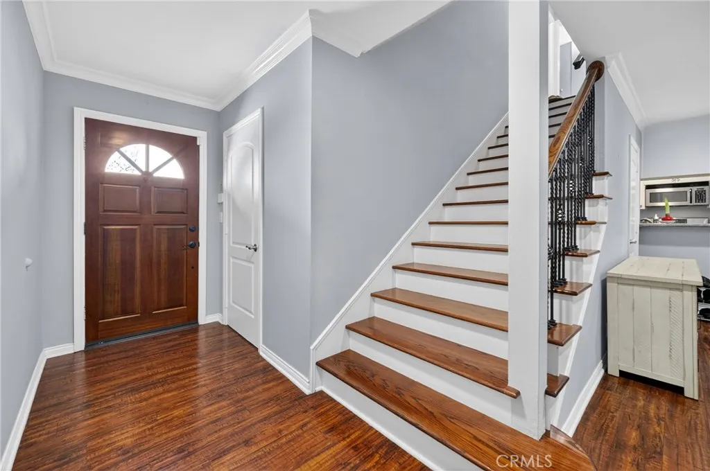 Additional image 5 of 7046 De Celis Place Unit 7, Lake Balboa, CA 91406