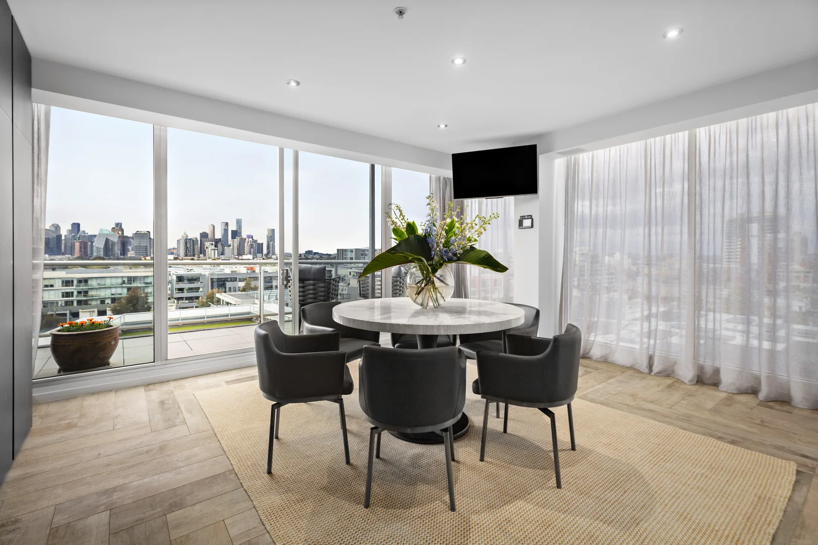 Additional image 9 of 901/65 Beach Street, Port Melbourne VIC 3207