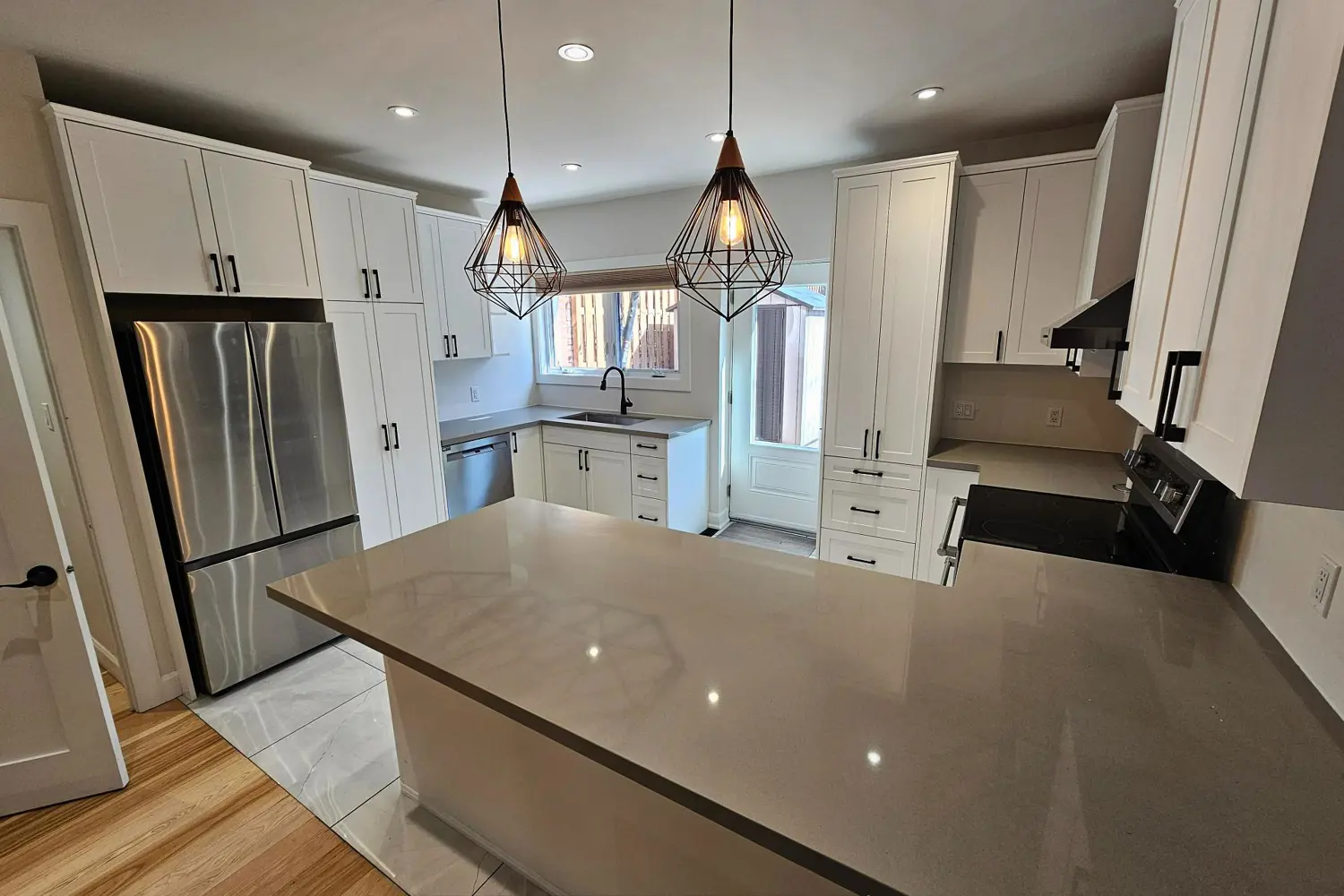 Additional image 3 of 647 Logan Avenue