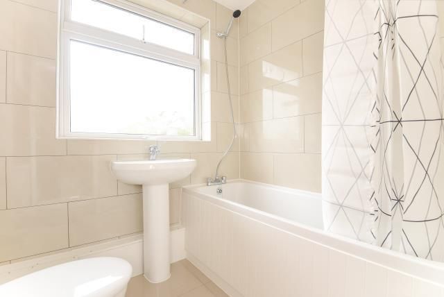 Additional image 7 of 3 bed town house to rentNewbury, Berkshire RG14
