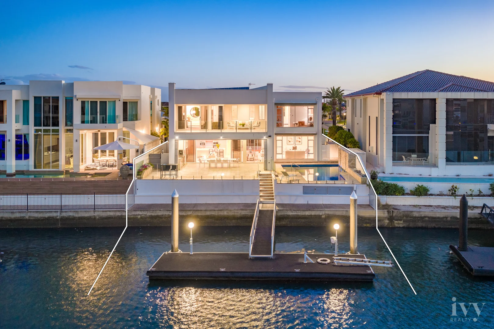 Additional image 12 of 8 King Charles Drive, Sovereign Islands QLD 4216