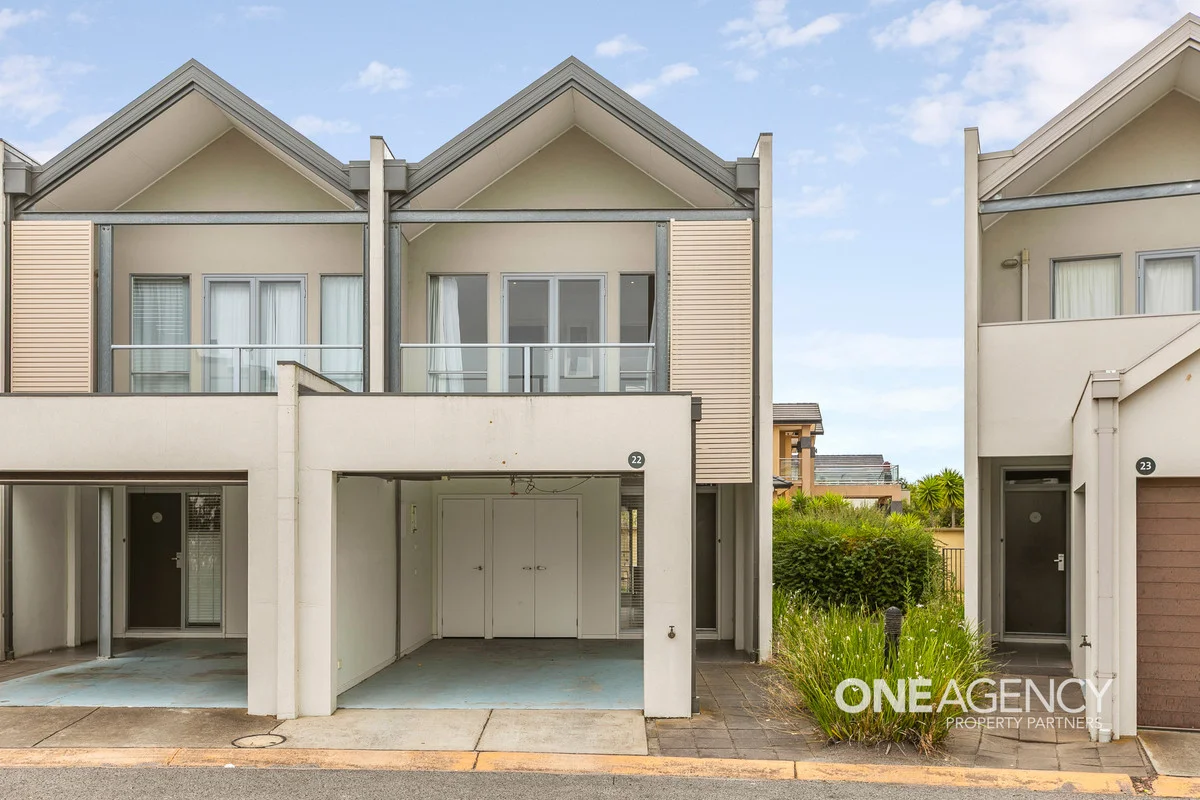22/9 Greg Norman Drive, Sanctuary Lakes VIC 3030