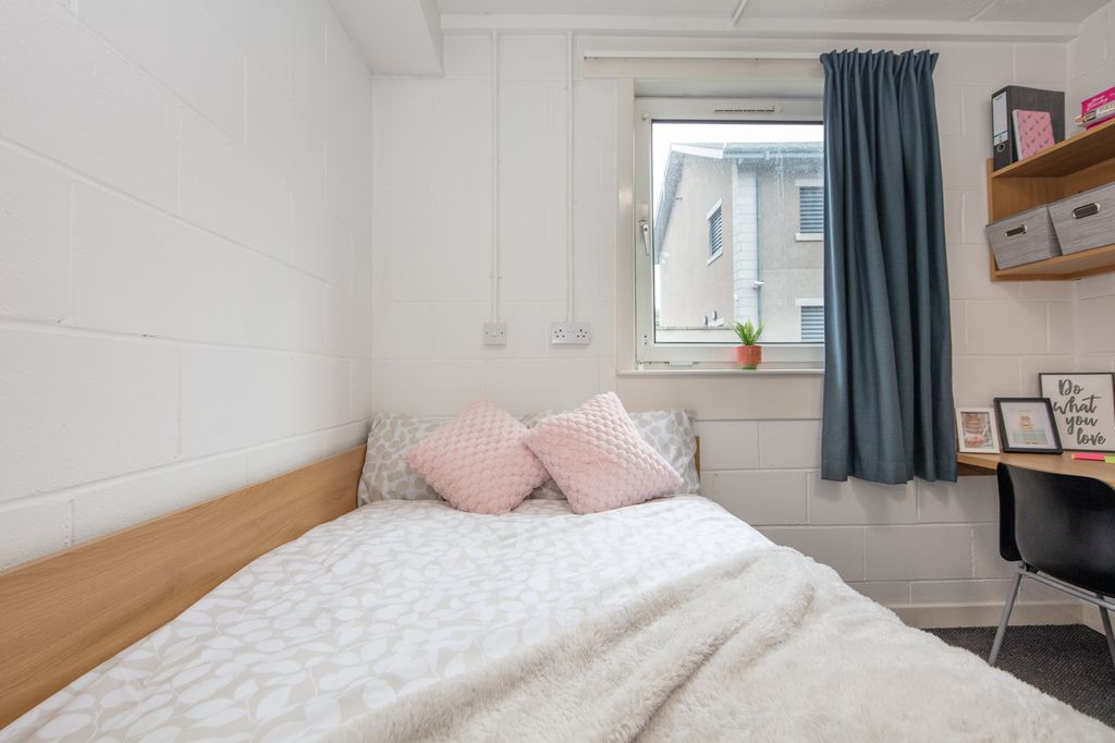 Additional image 7 of 7 bed flat to rentSt Peter Street, Aberdeen AB24
