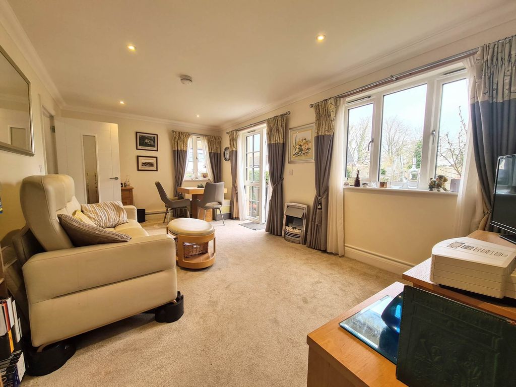 Additional image 2 of 1 bed flat to rentFleur De Lis, Marlborough SN8