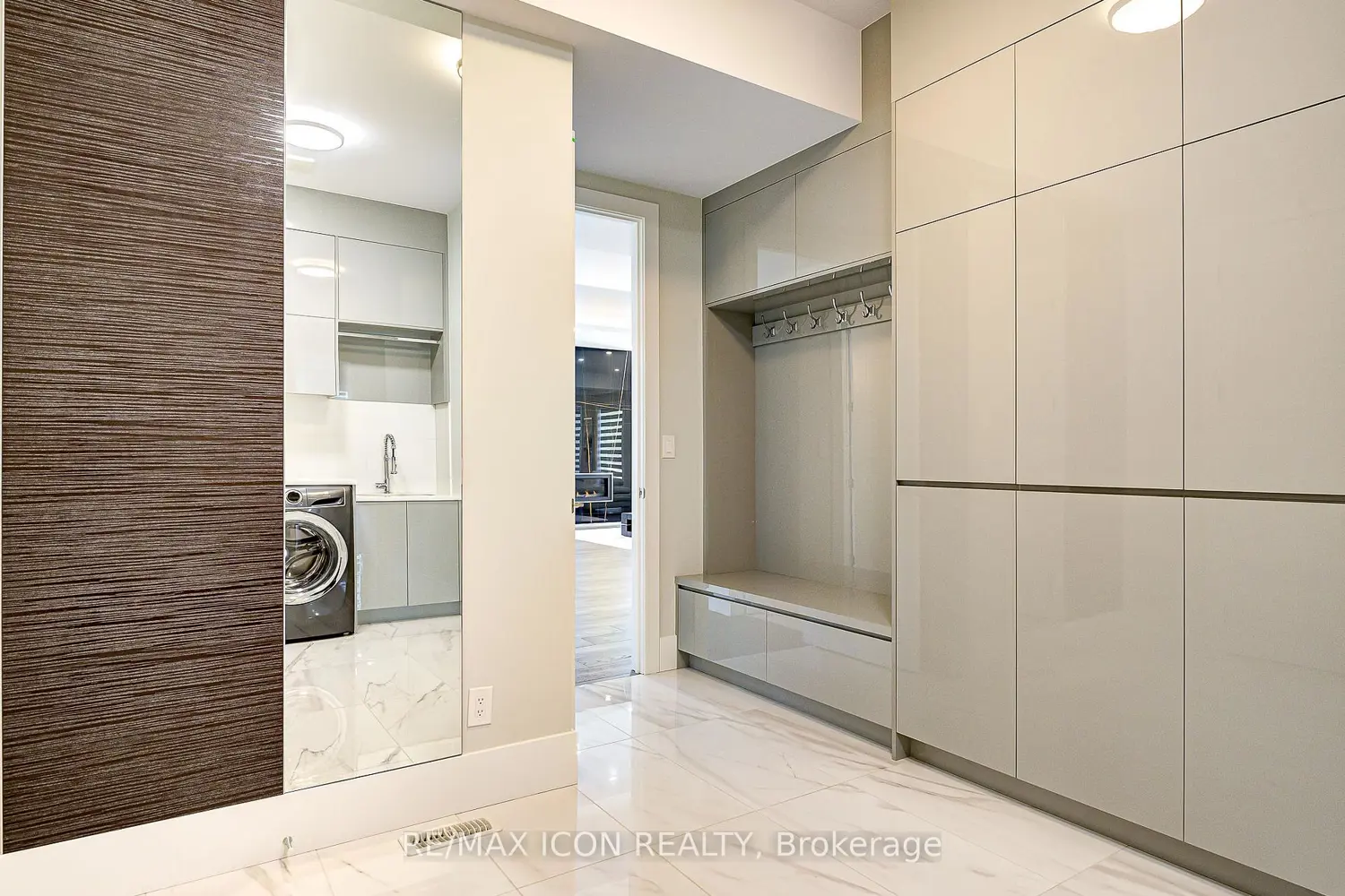 Additional image 12 of 685 Meadowsweet Avenue