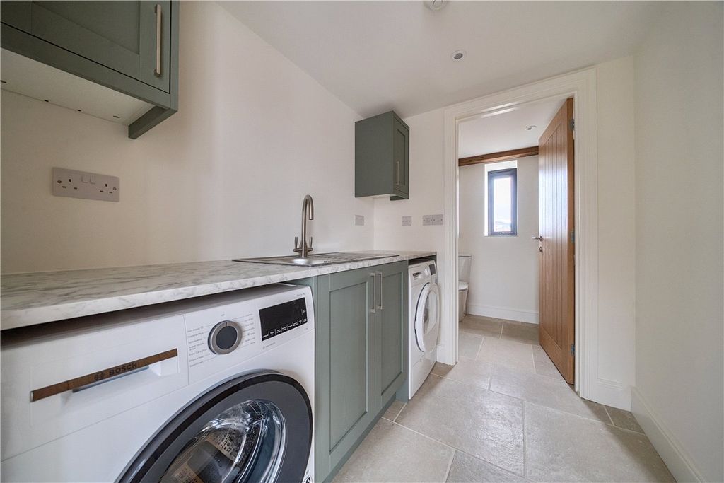 Additional image 13 of 3 bed detached house to rentEnborne Street, Enborne, Newbury, Berkshire RG20