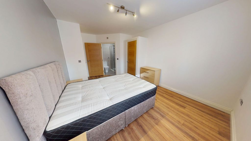 Additional image 12 of 2 bed flat to rentMint Drive, Hockley B18