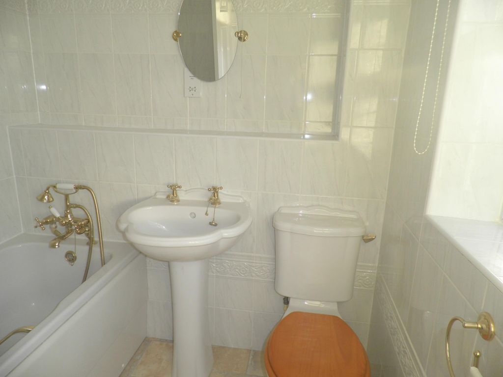 Additional image 5 of 5 bed detached house to rentChaffinch Road, Bury St. Edmunds IP32