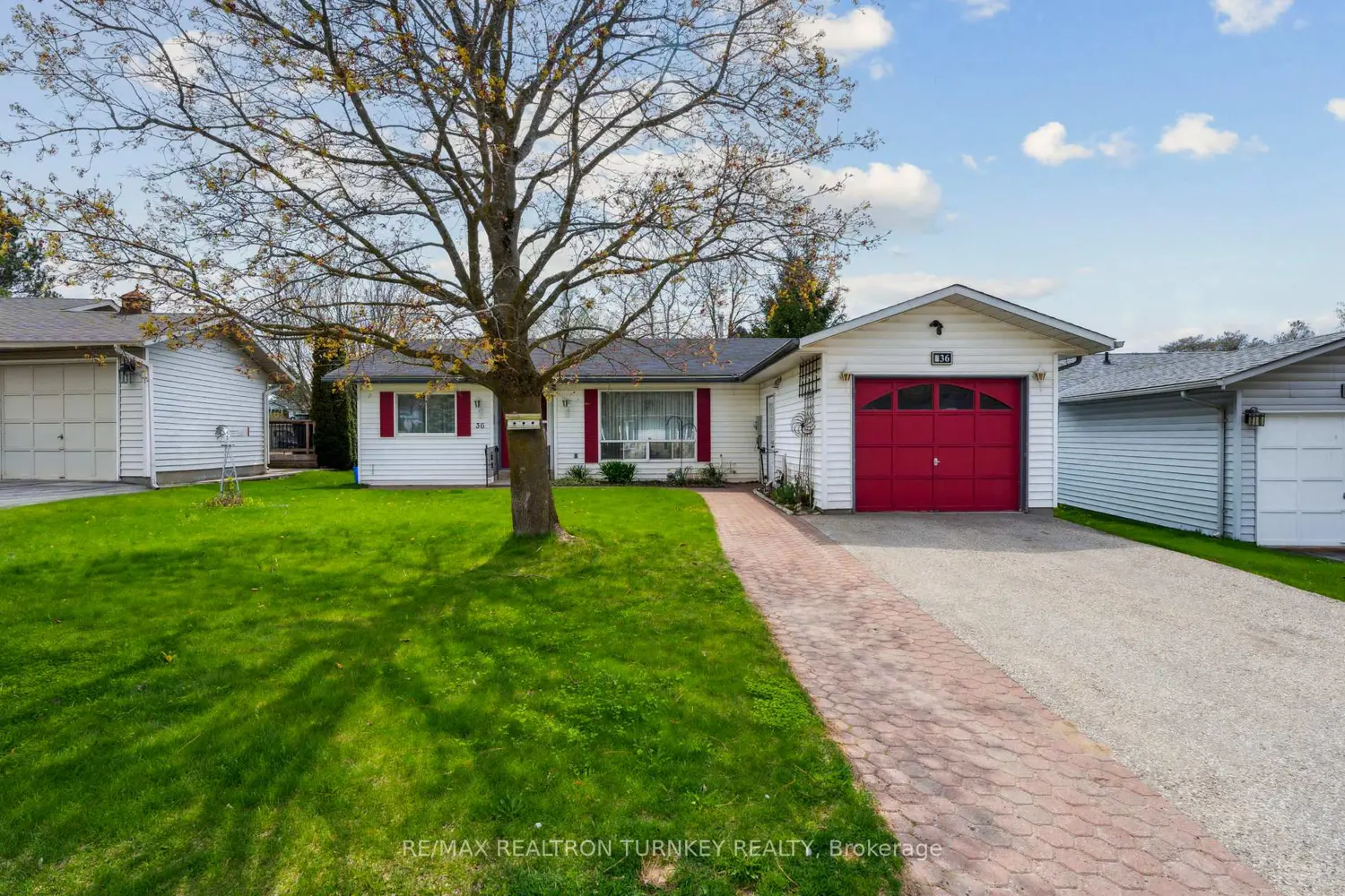 36 Tecumseth Pines Drive