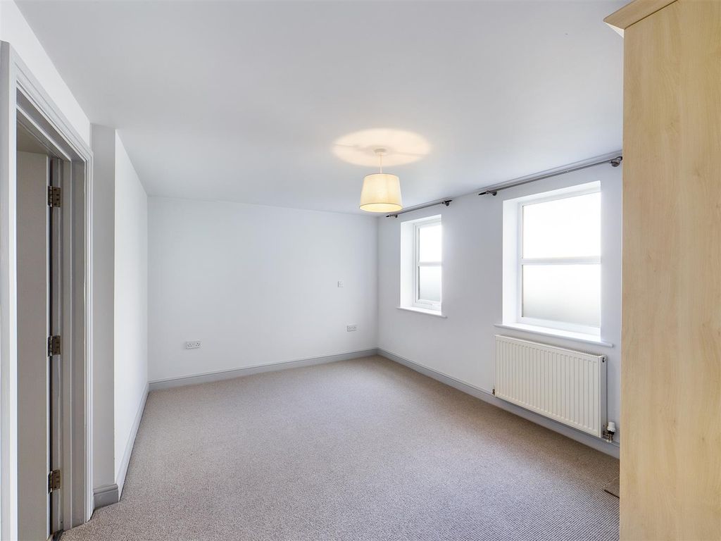 Additional image 9 of 3 bed flat to rentPentire Crescent, Newquay TR7