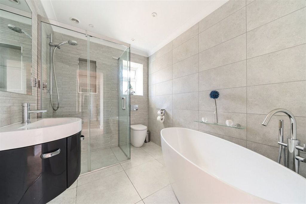 Additional image 13 of 5 bed detached house to rent6A, Limmard Way, Bognor Regis, West Sussex PO22